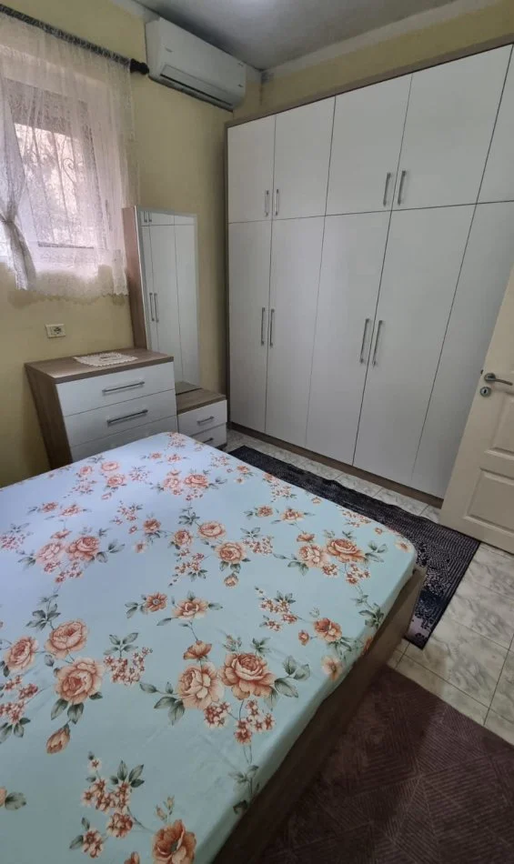 Tirane, affitto mensile appartamento 2+1 Piano 2, 70 m² 600 € (21 DICEMBRE)