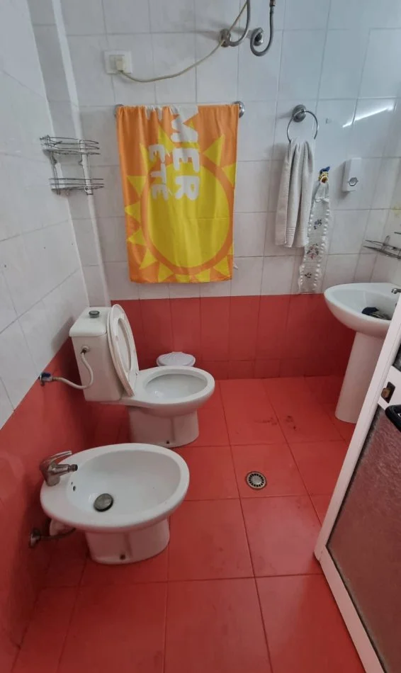 Tirane, affitto mensile appartamento 2+1 Piano 2, 70 m² 600 € (21 DICEMBRE)