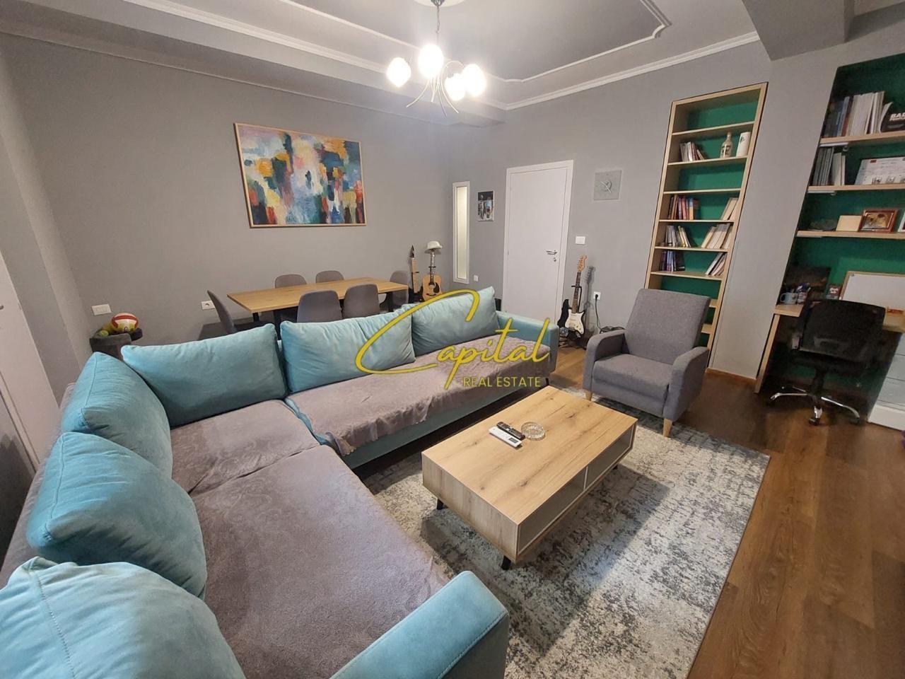 VILE PRIVATE ME QERA 210 M2 SHKOLLA E BALETIT 1.200 EURO