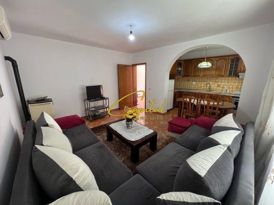 VILE PRIVATE ME QERA 130 M2 MISTO MAME 800 EURO