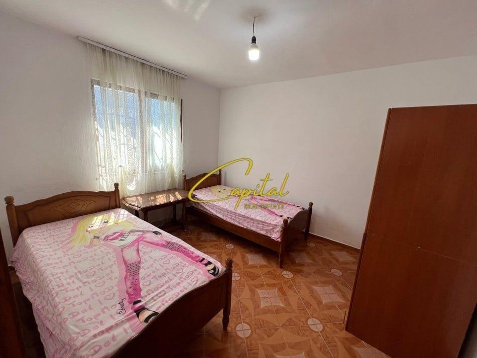 VILE PRIVATE ME QERA 130 M2 MISTO MAME 800 EURO