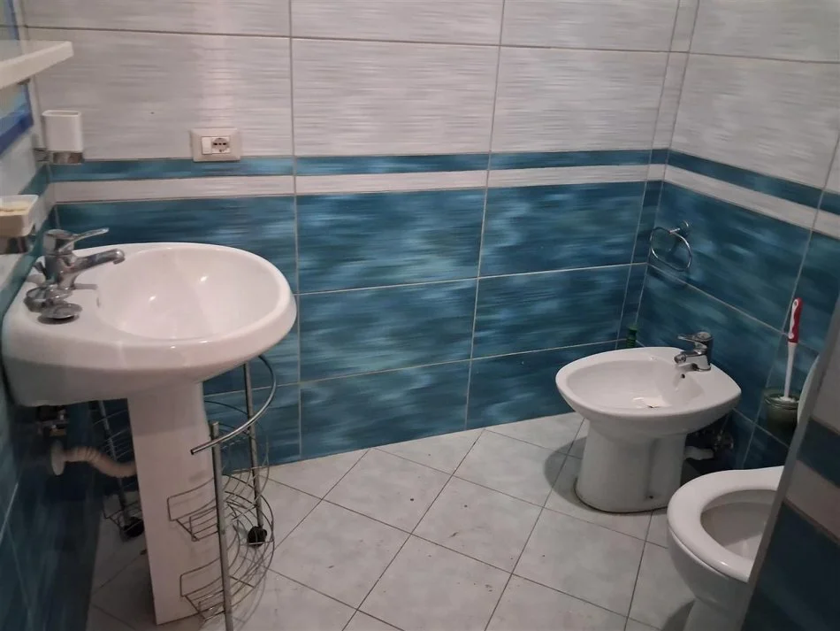 Tirane, Apartment for Rent 1+1 with Balcony, 6th Floor, 74 m², €600 (CENTER)