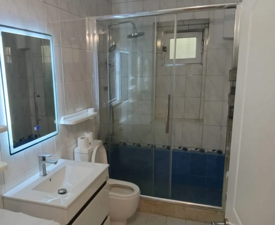 Tirane, Rental Apartment 2+1+Balcony First Floor, 80 m² 700 € (RE-SELL MARKET)