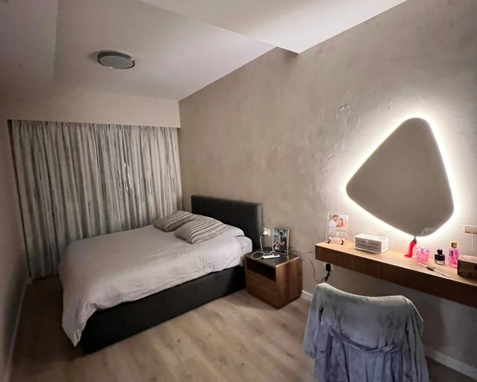 Tirane, affitto appartamento 2+1 con balcone, piano 6, 80 m², 800 € (21 dicembre)