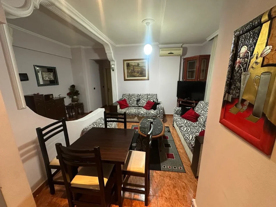 Tirane, affitto appartamento 2+1 Piano 11, 80 m² 550 € (LAPRAKE)