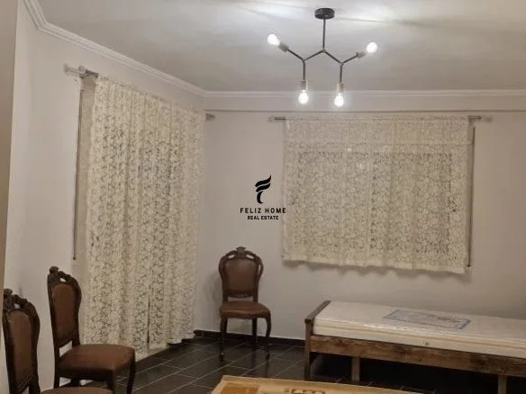 Tirane, affitto di appartamento 2+1 al 6° piano, 120 m², 500 € (Yzberisht)