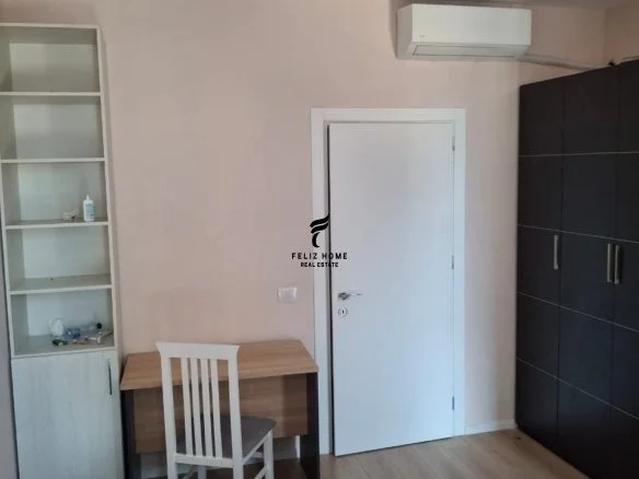 Tirane, affitto appartamento 2+1+Balcone Piano 4, 110 m² 700 € (FUSHA E AVIACIONIT)