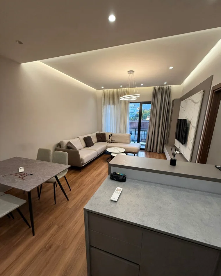Tirana, Apartment for Rent 2+1, Second Floor, 113 m², 700 € (RRUGA E DIBRES)