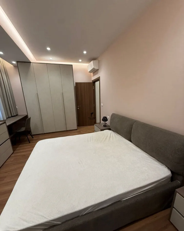 Tirana, Apartment for Rent 2+1, Second Floor, 113 m², 700 € (RRUGA E DIBRES)