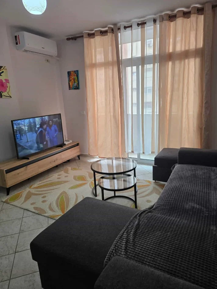 Tirana, For Rent 1+1 Apartment, 3rd Floor, 65 m², €580 (Medar Shtylla Street)