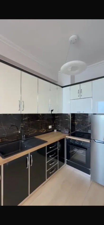 Tirane, affitto appartamento 1+1 Piano 7, 70 m² 500 € (ASTIR)