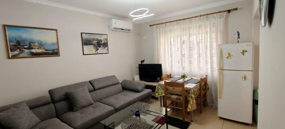 Tirane, jepet me qera apartament 2+1 Kati 2, 75 m² 600 € (RRUGA E DURRESIT)