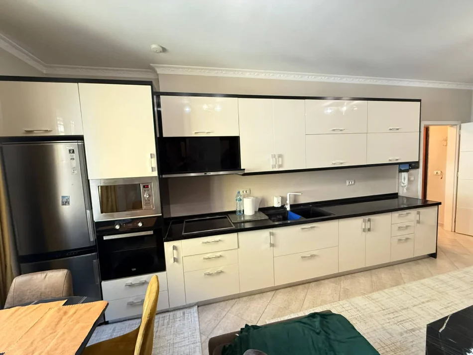 Tirana, 2+1 Apartment for Rent, 5th Floor, 100 m², €800 (Rrapo Hekali)