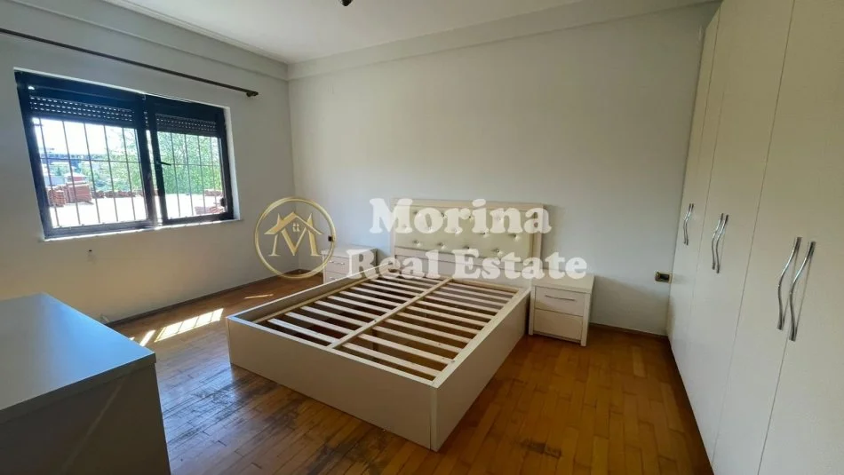Tirane, vendesi appartamento 3+1 Piano 2, 130 m² 190.000 € (OXHAKU)
