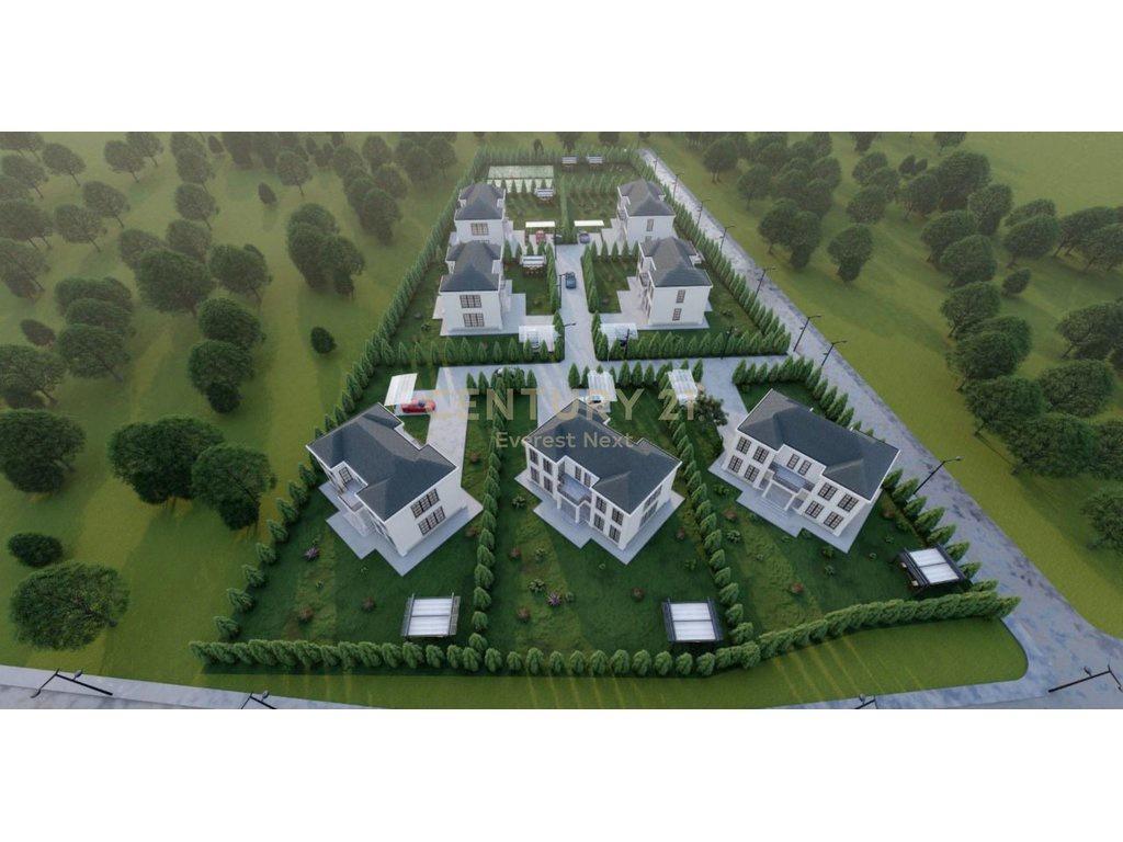 For Sale: Individual Villa Near Prush Lake