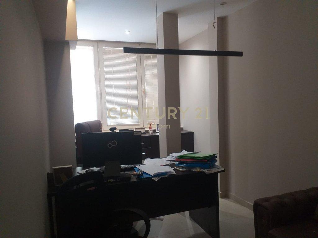 Qira Ambient per Zyre - Myslym Shyri