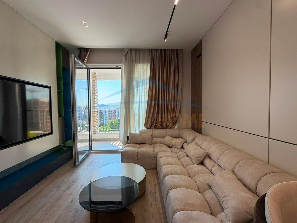 Shitet, Apartament 2+1+2 + Post Parkimi, Fusha e Aviacionit