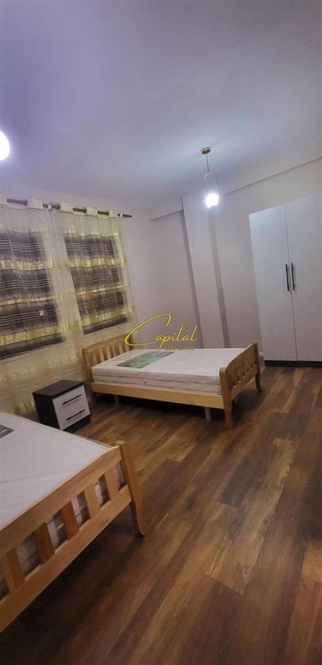 APARTAMENT ME QERA 2+1 MYSLYM SHYRI 700 EURO