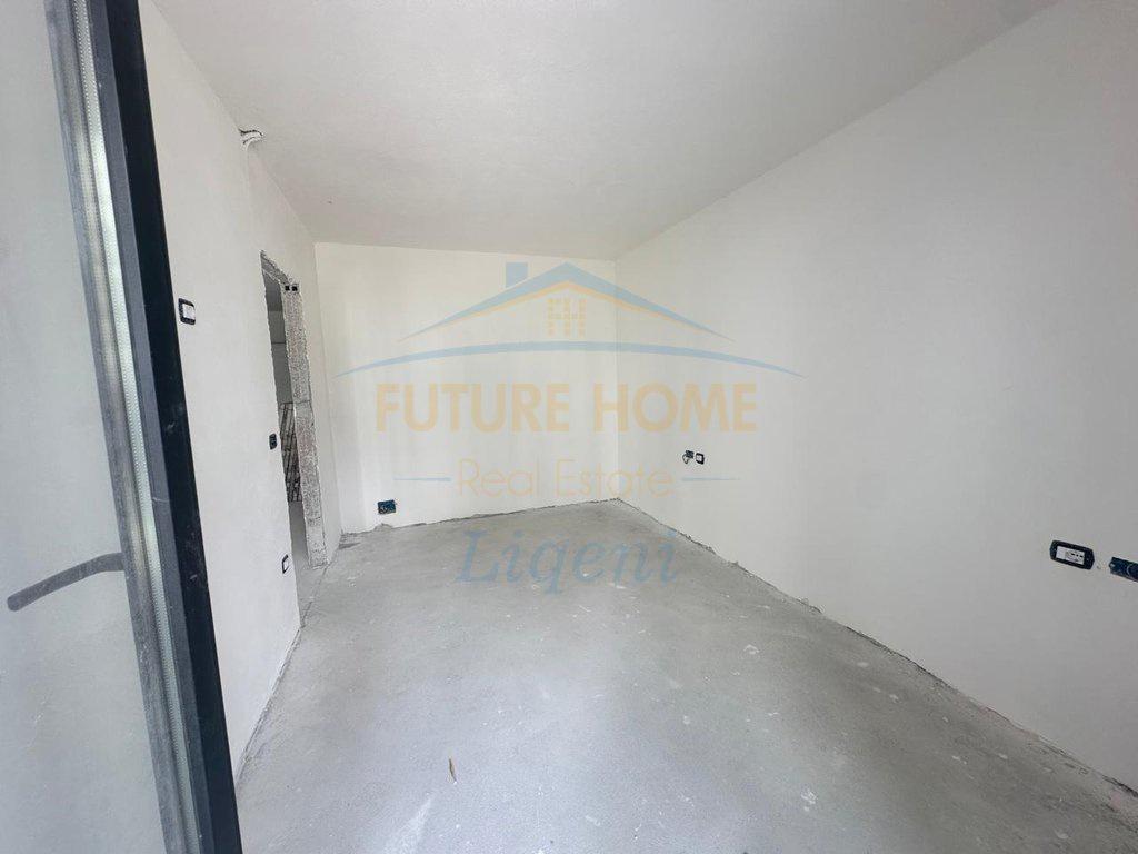 0692268458 Shitet, Apartament 1+1,Fusha e Aviacionit