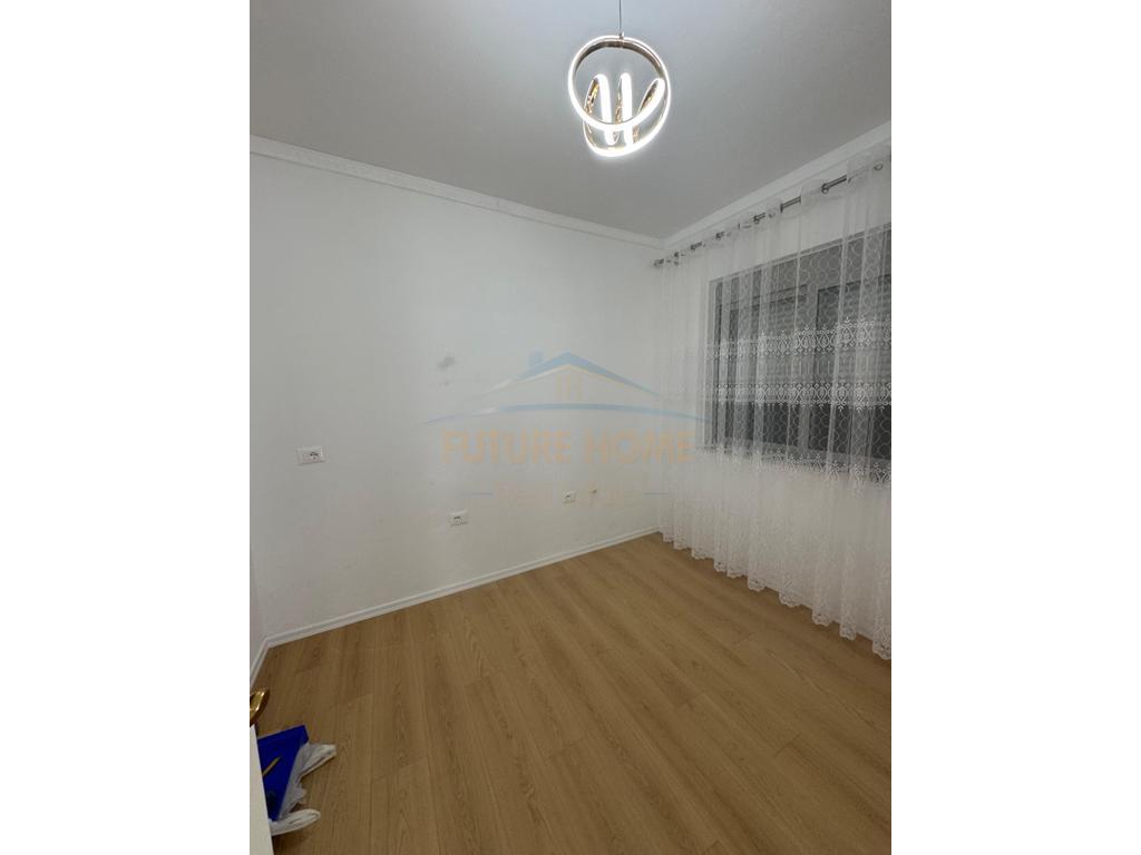 0692268458 Vendita, Appartamento 2+1+2, Fresk