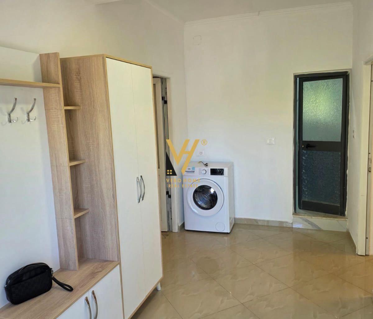 JEPET SHTEPI PRIVATE ME QERA NE ALLIAS 50.000 LEKE