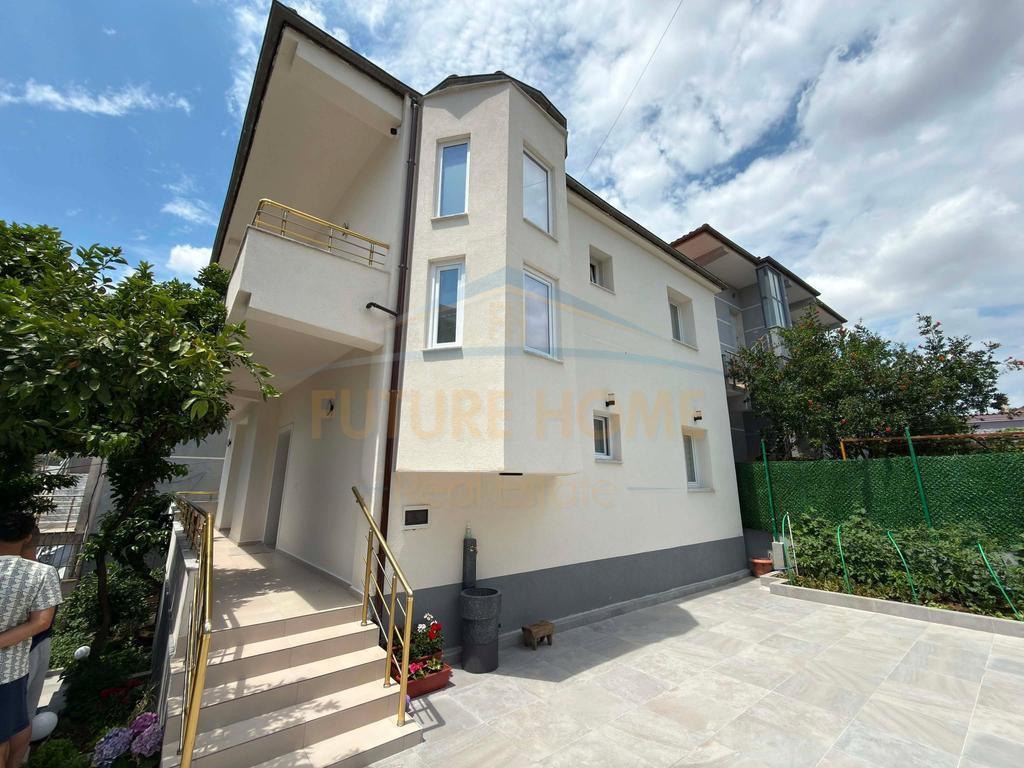0692268458 Shitet, Vilë 2-Katëshe , Sauk