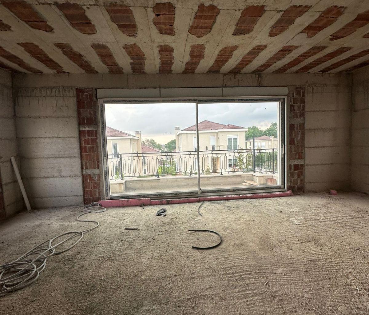 Luxury 3-Storey Villa for Sale – Collina Verde