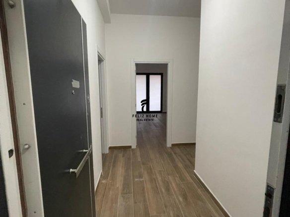 Commercial Space with 118 m2 on Dibres Street - 650 Euro