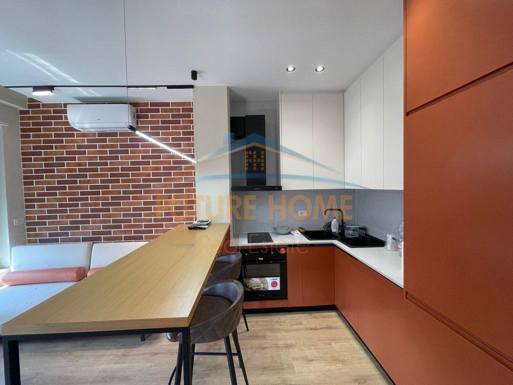 0694792477Qera, Apartament 1+1+Post Parkim, Bulevardi i Ri,