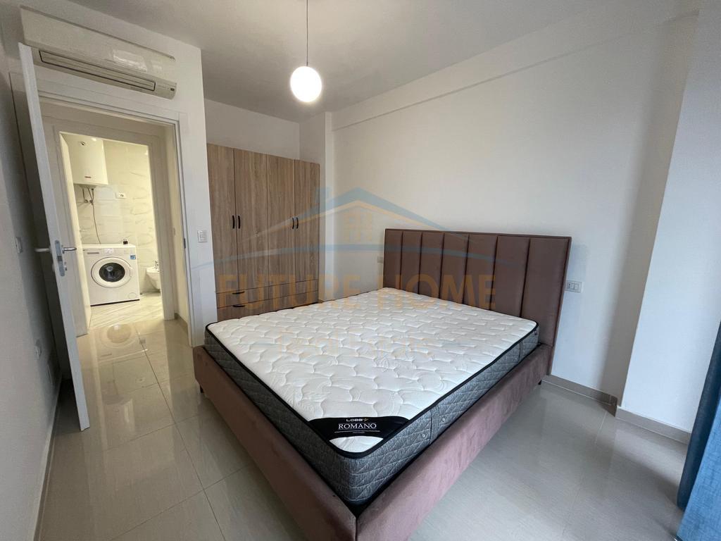 0694792477Shitet, 2+1, "Residenca Alba", 21 Dhjetori.