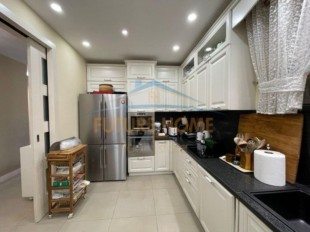 0694792477, Shitet, Apartament 3+1, Komuna e Parisit,
