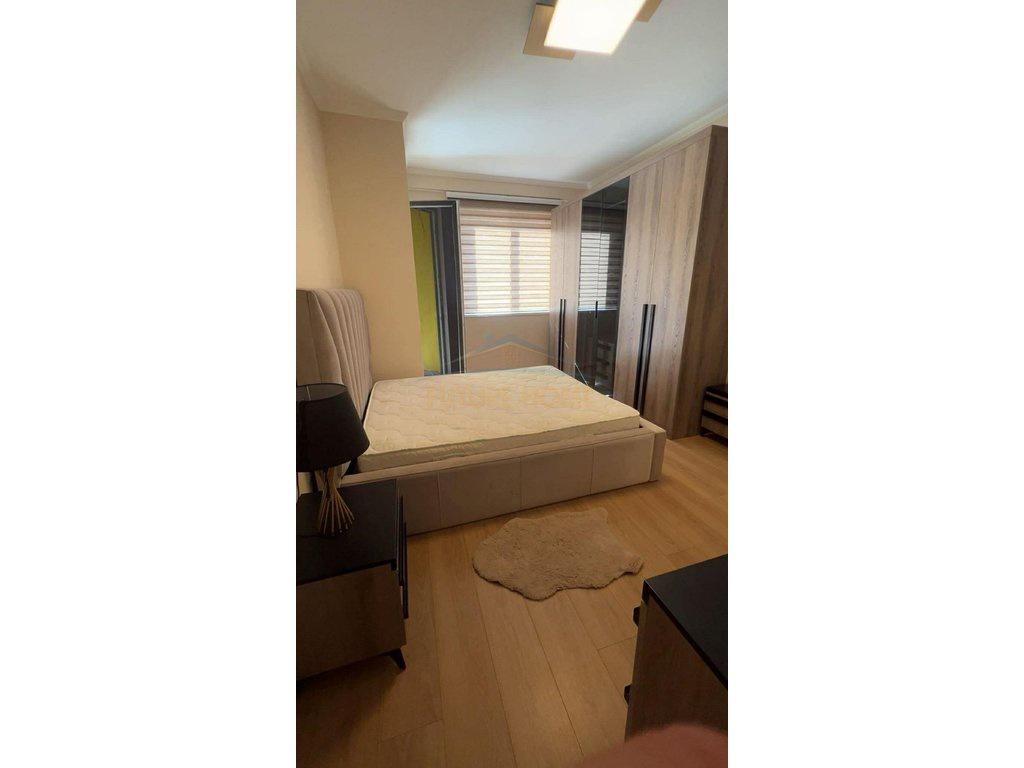 0694792477, Qera, 2+1+2 + Post Parkimi, Grand Gallery