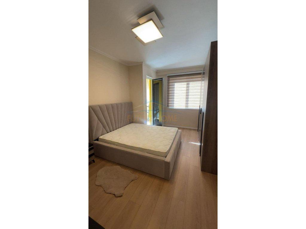 0694792477, Qera, 2+1+2 + Post Parkimi, Grand Gallery