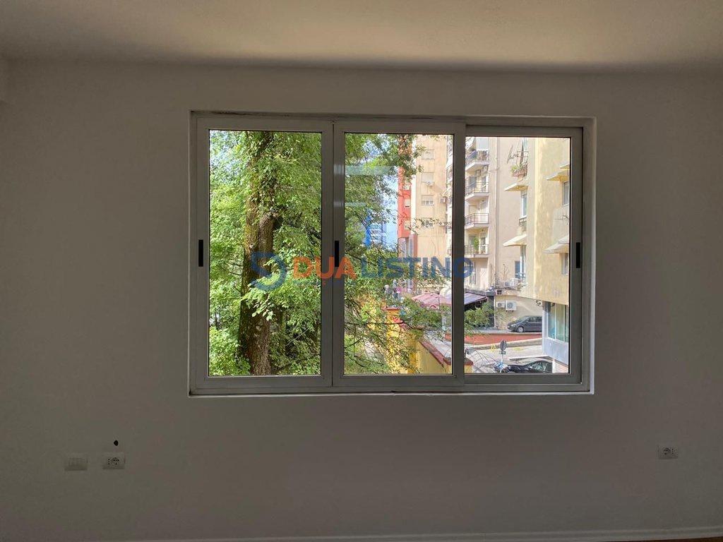 Jepet me qira apartament per zyra, ngjitur me Ambasaden Amer