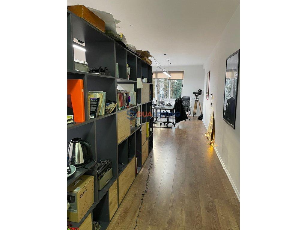 Jepet me qira apartament per zyra, ngjitur me Ambasaden Amer