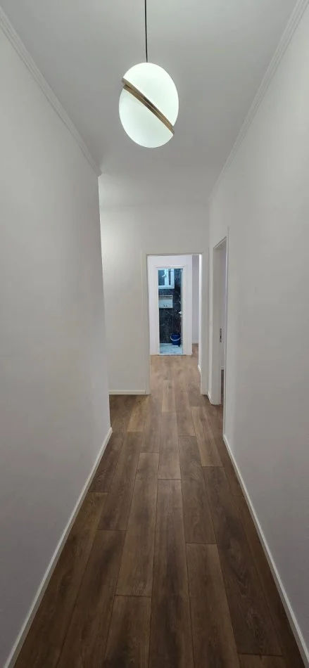 Tirane, vendesi appartamento 2+1 Piano 7, 93 m² 218.000 € (MINE PEZA)