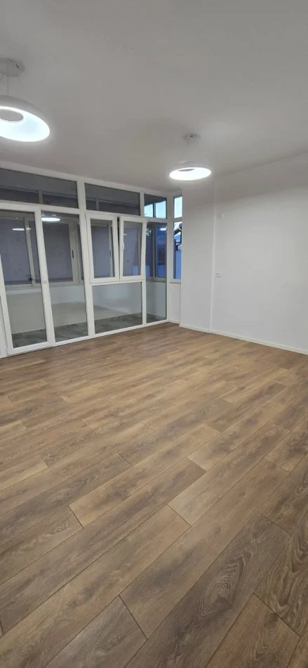 Tirane, vendesi appartamento 2+1 Piano 7, 93 m² 218.000 € (MINE PEZA)