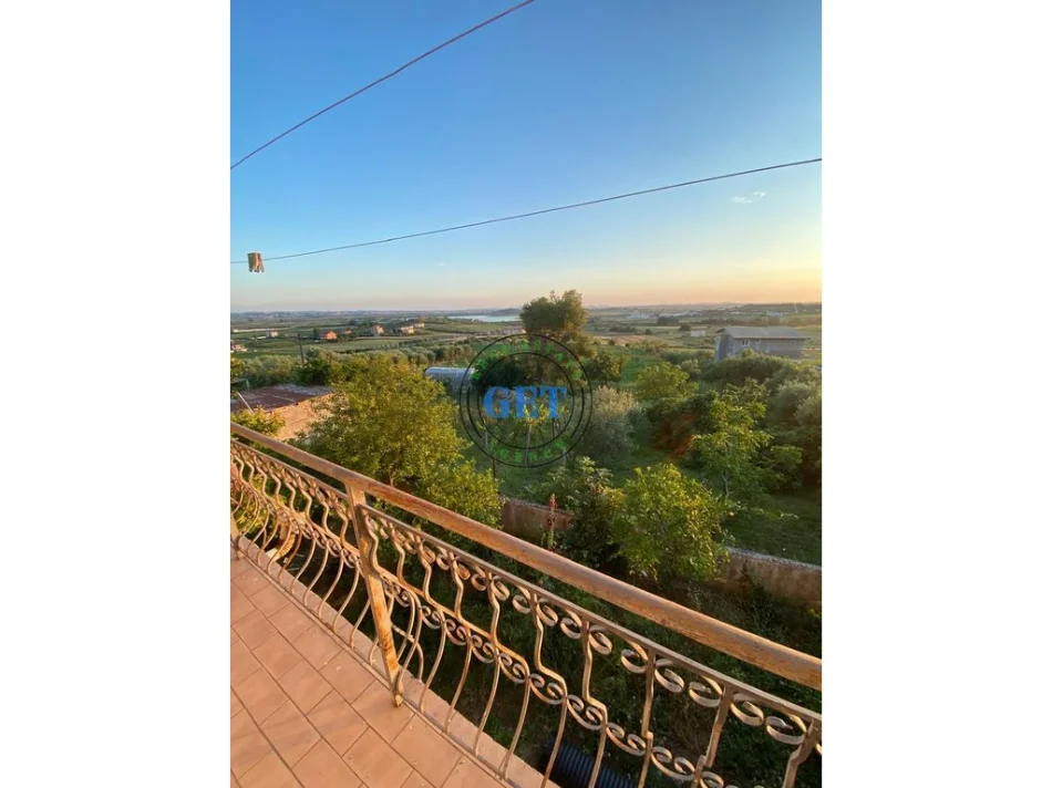 Durres, vendesi Villa, 682 m² 235.000 € (Manëz e Vjetër)