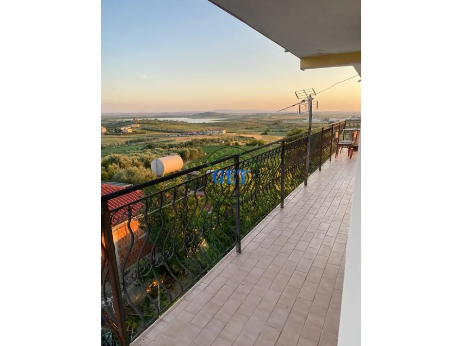 Durres, vendesi Villa, 682 m² 235.000 € (Manëz e Vjetër)