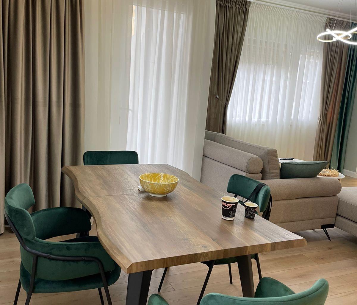 Apartament 2+1+2 me qira , Kristal center