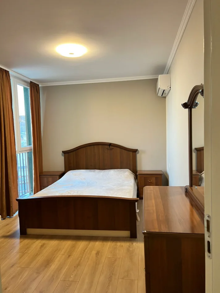 Tirane, vendesi appartamento 2+1 Piano 4, 76 m² 175.000 € (YBERISHT)