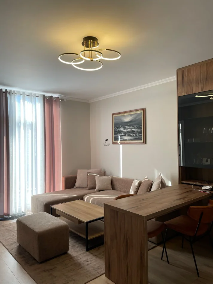 Tirane, shitet apartament 2+1 Kati 4, 76 m² 175.000 € (YZBERISHT)