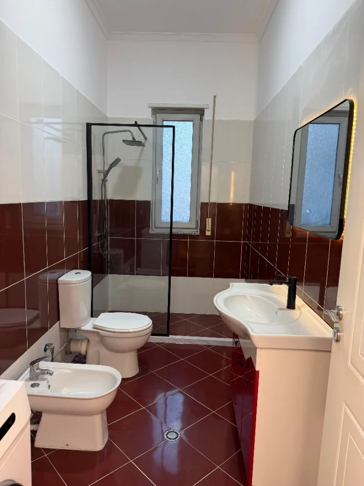 Tirane, for sale 2+1 apartment, 2nd Floor, 95 m², €165,000 (Astir)