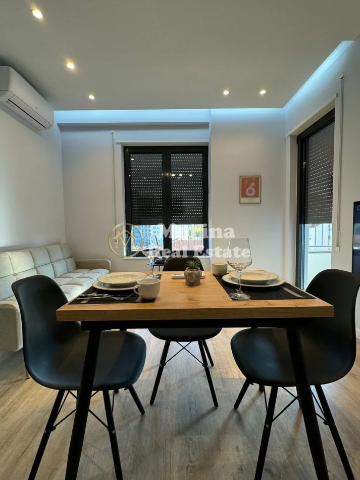 Tirane, jepet me qera apartament 1+1 Kati 6, 60 m² 600 € (Stacioni i Trenit)