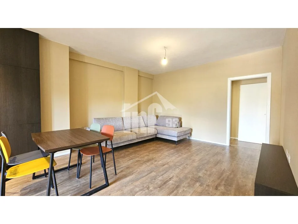 Tirane, jepet me qera apartament 2+1 Kati 4, 90 m² 800 € (RRUGA “DRITAN HOXHA”, 600 M NGA “RING CENTER”)
