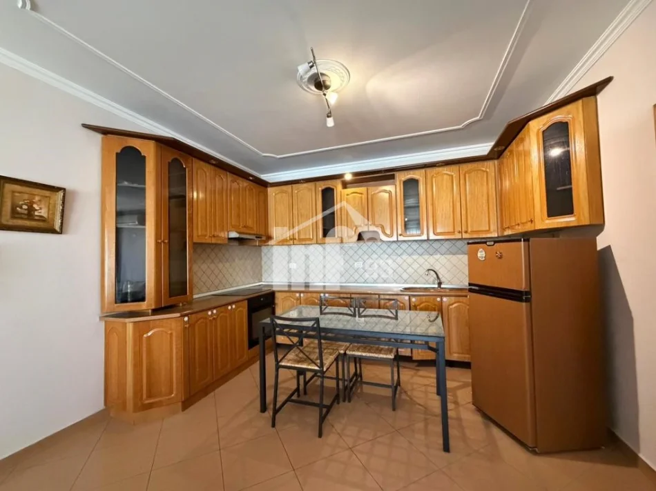 Tirana, 2+1 Apartment for Rent, 10th Floor, 123 m², €800 (NEAR LAW FACULTY, CLOSE TO WILSON SQUARE)
