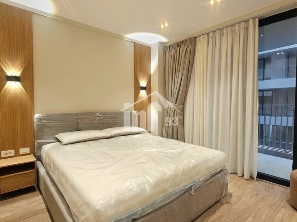 Tirana, appartamento in affitto 2+1 al 4° piano, 110 m², 1.500 € (GOLDEN TOWER RESIDENCE, MINE PEZA)
