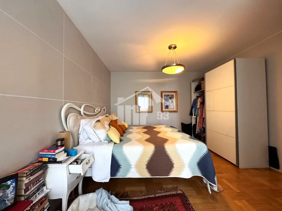 Tirana, affitto stagionale Villa su 2 piani, 249 m², 2.500 € ('LONG HILLS' RESIDENCE, 500 M DA TEG)