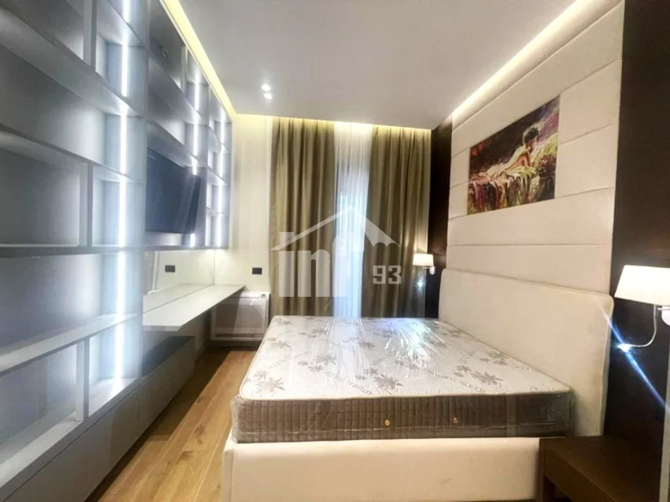 Tirane, affitto appartamento 1+1 Piano 9, 70 m² 900 € (COMPLESSO “SQUARE 21”, VIA “KAVAJES”)
