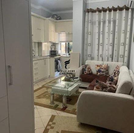 APARTAMENT ME QERA 2+1 21 DHJETORI 50.000 LEKE FH-69585